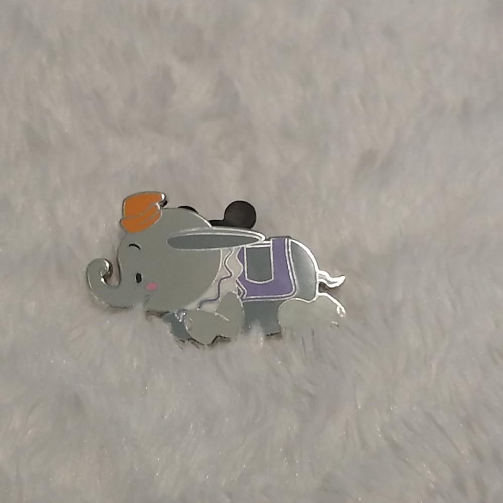 Dumbo Disney pin